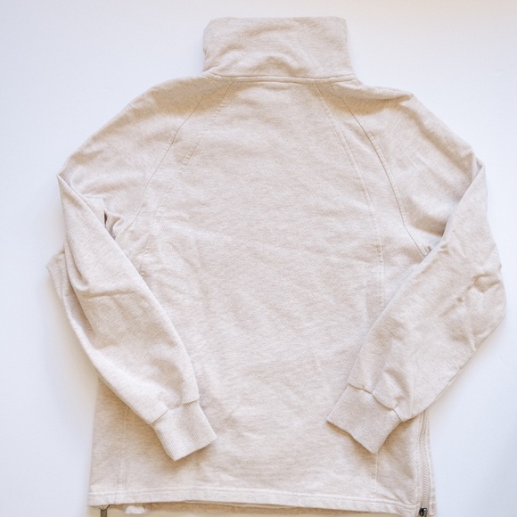 Varley Atlas Mockneck Sweatshirt Size XS Side Zippers Pockets Relaxed Fit - Picture 5 of 5